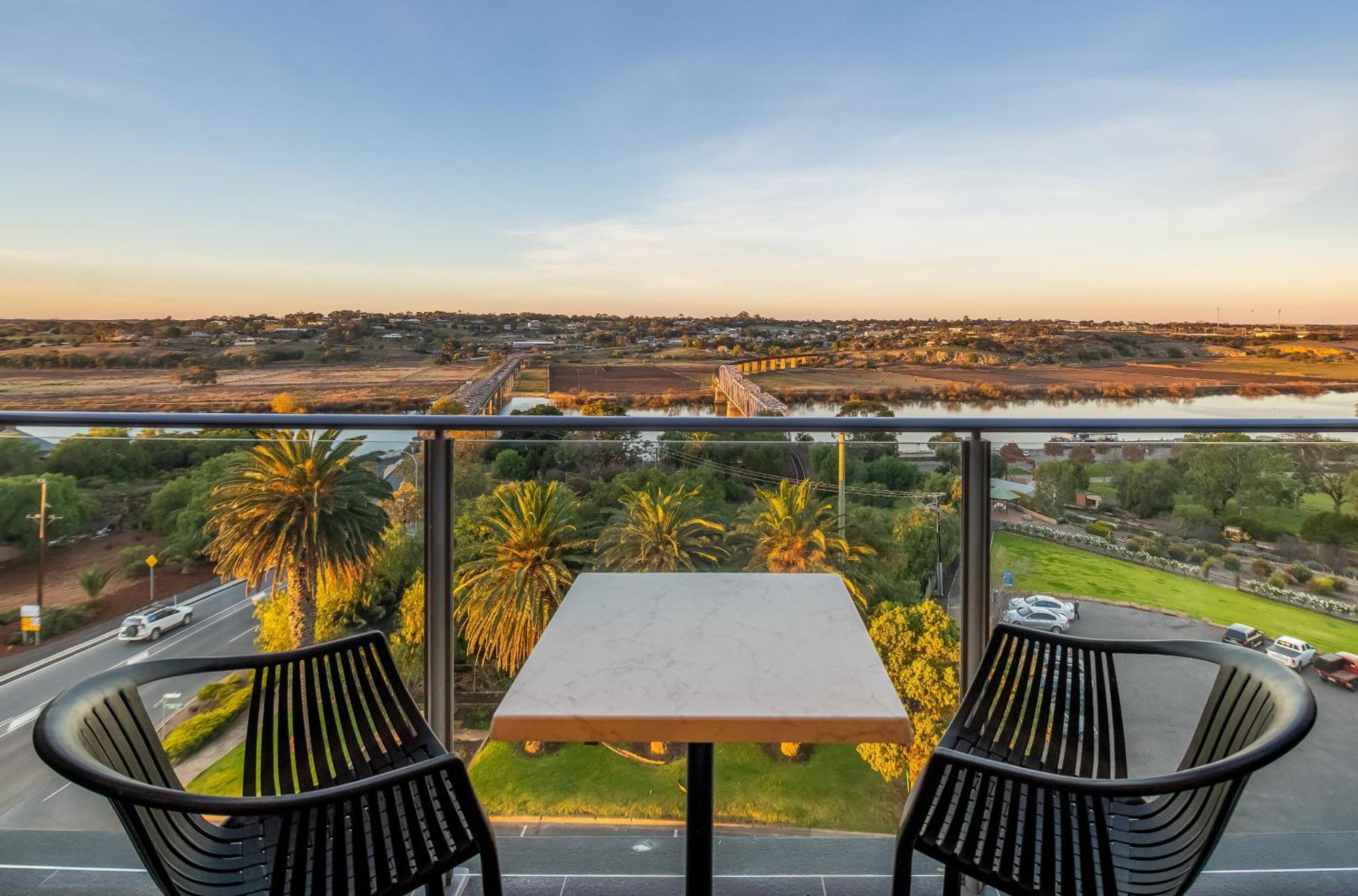 Bridgeport Hotel Murray Bridge Esterno foto